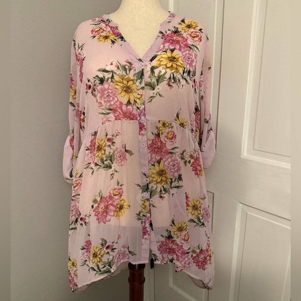 Torrid Light Pink Floral Button-Up High-Low Tunic Blouse